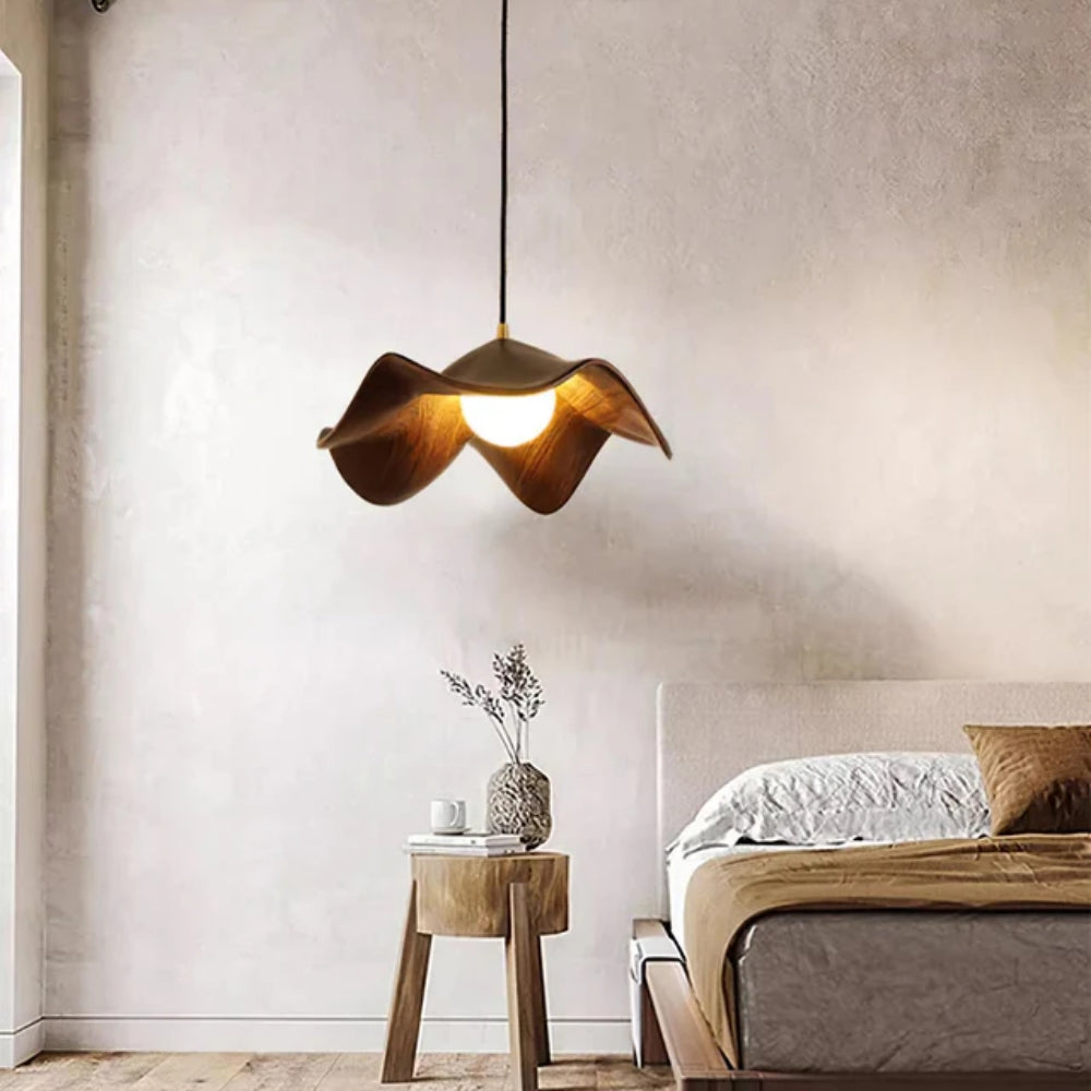 Floral Pattern Pendant Lamp – Hanging Light with Adjustable Cable