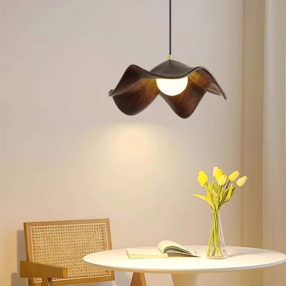 Floral Pattern Pendant Lamp – Hanging Light with Adjustable Cable