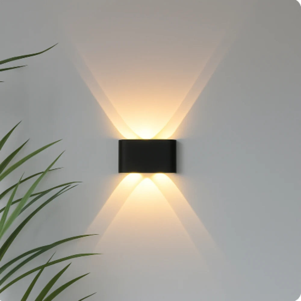 Wall Lamp – Modern Design & Versatile Use Indoors and Outdoors