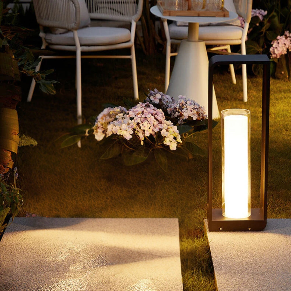 Weatherproof Floor Lamp – Lantern Light in Two Heights
