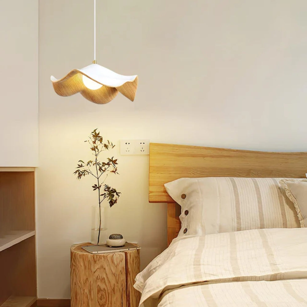Floral Pattern Pendant Lamp – Hanging Light with Adjustable Cable