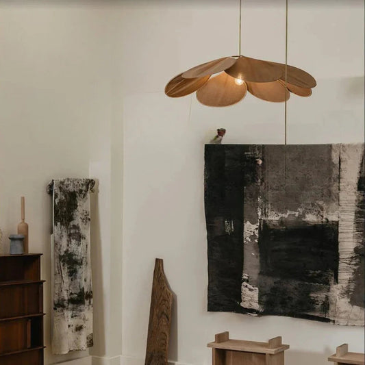Petal-Shaped Ceiling Lamp – Nature-Inspired with Soft Glow
