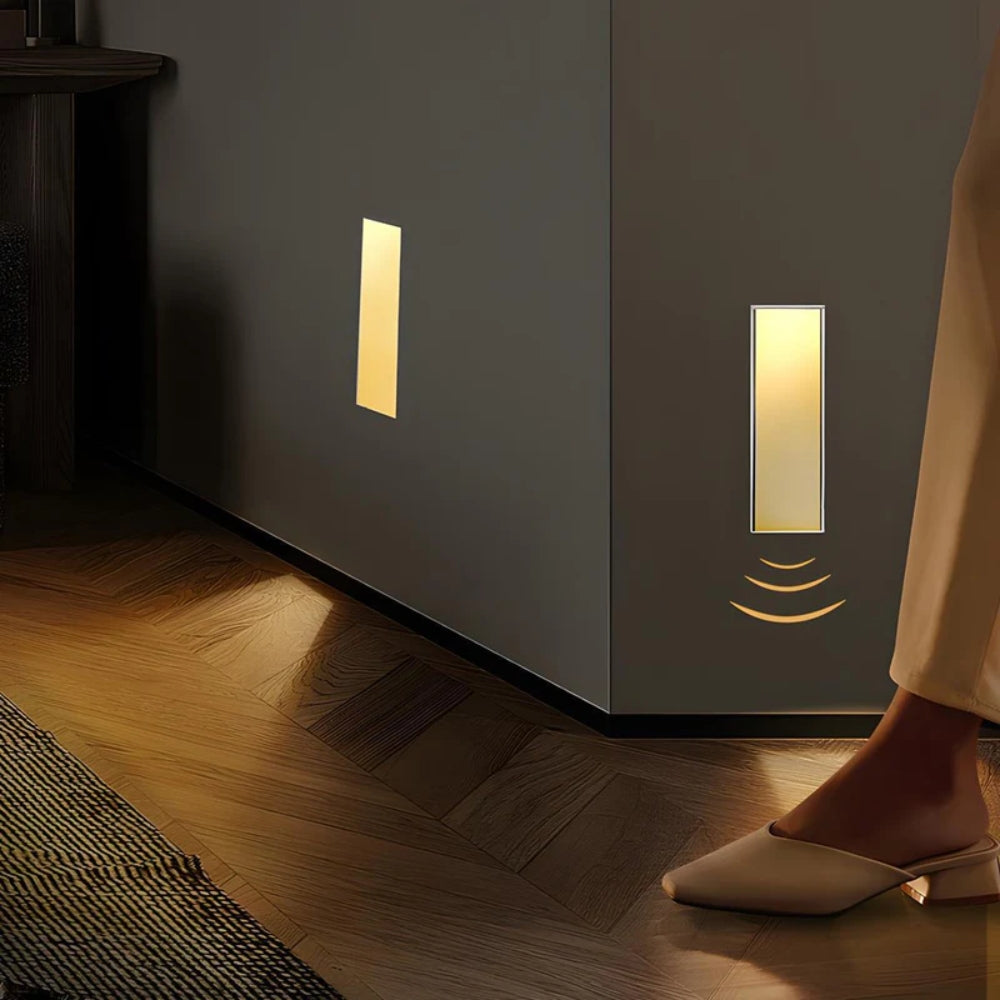 Seamless Motion Wall Lamp – Built-in LED Lighting
