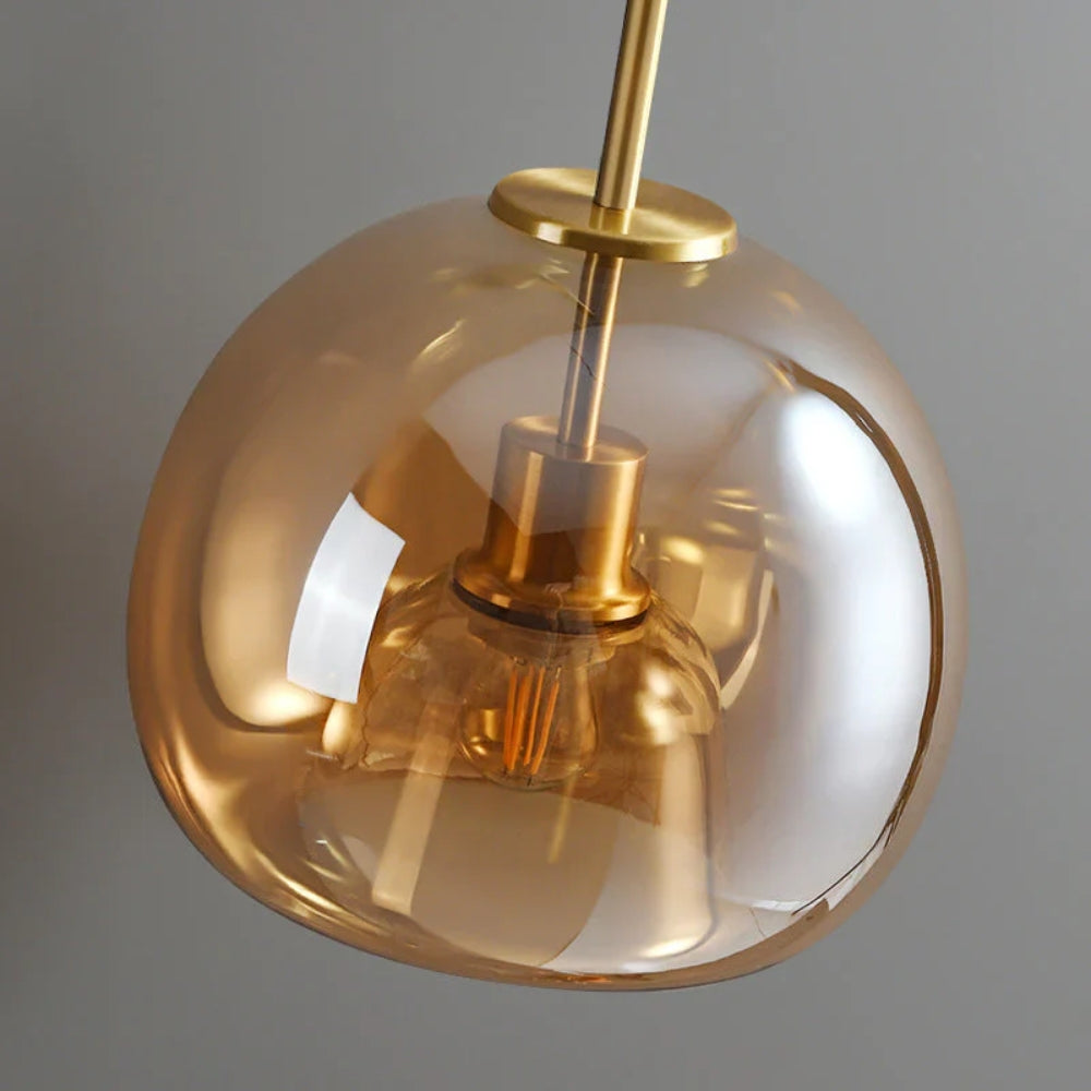 Single Bulb Pendant Lamp – Clear Glass Shade for Living Spaces