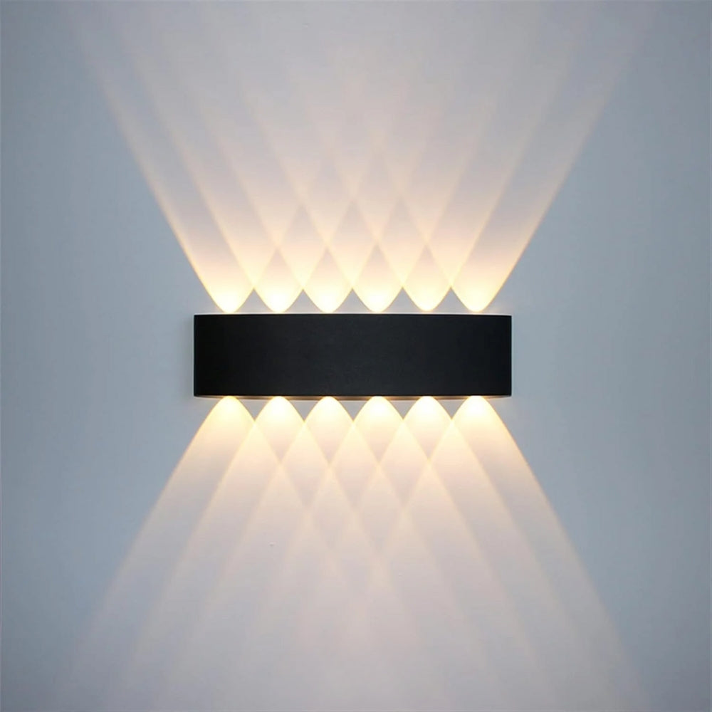 Wall Lamp  – Modern Design & Versatile Use Indoors and Outdoors