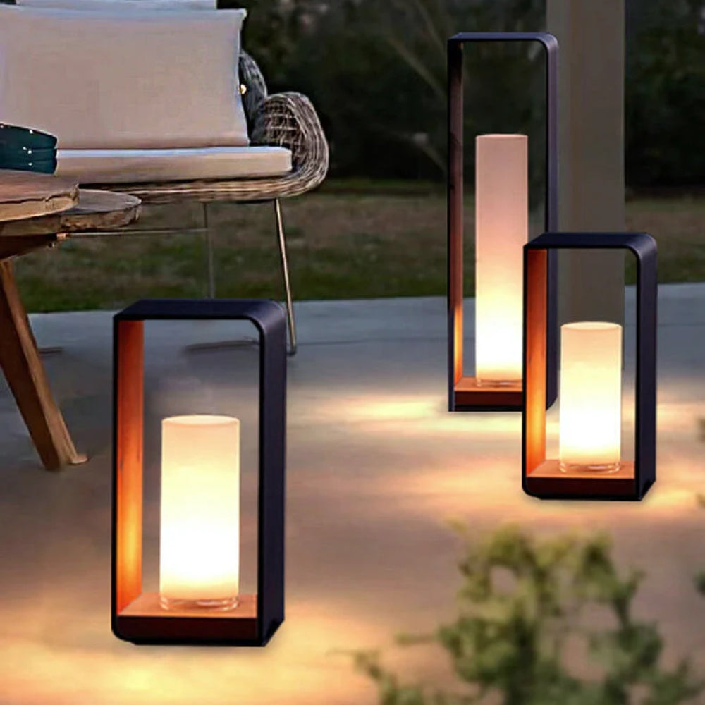 Weatherproof Floor Lamp – Lantern Light in Two Heights