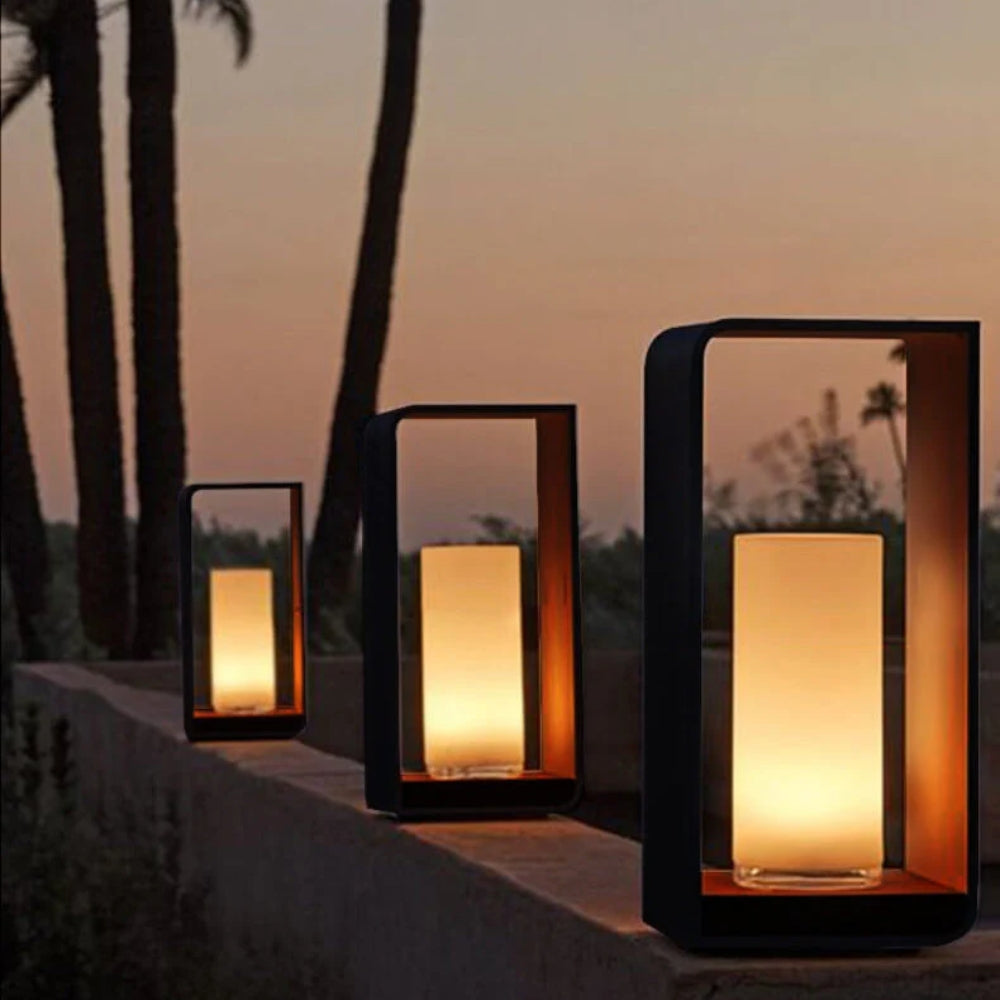 Weatherproof Floor Lamp – Lantern Light in Two Heights
